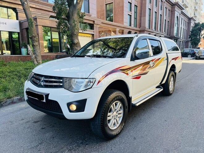 Mitsubishi L200 2013, 133,000 km - 2.5 l - Bakı