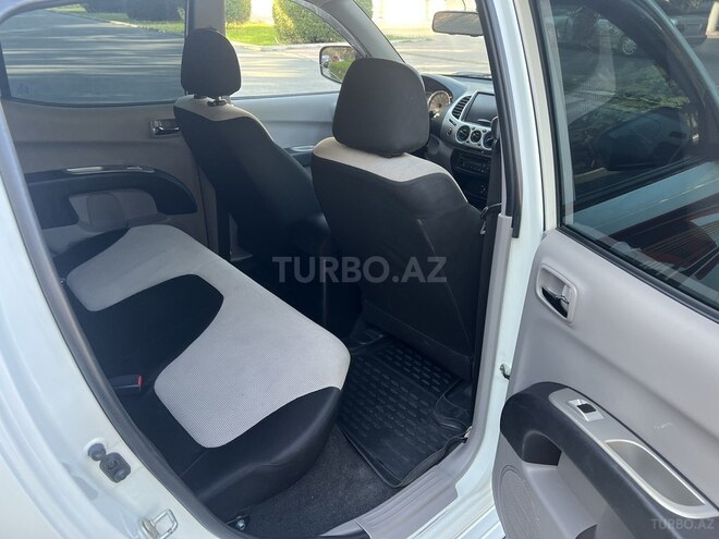 Mitsubishi L200 2013, 133,000 km - 2.5 l - Bakı
