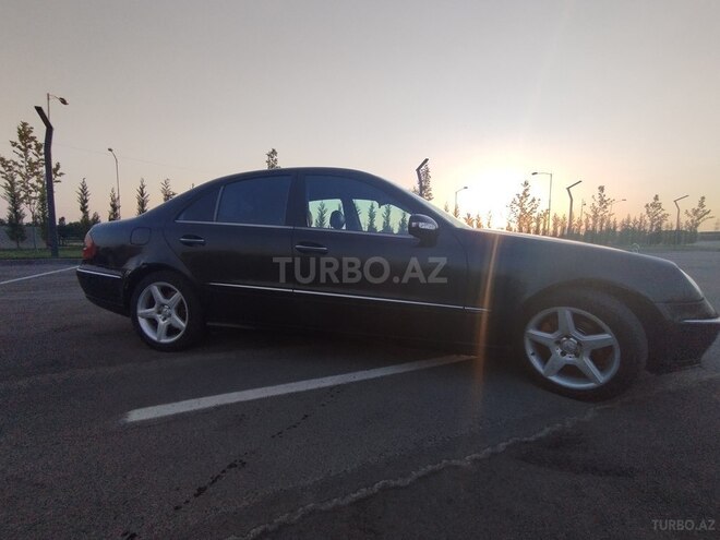 Mercedes E 220 2003, 355,000 km - 2.2 л - Salyan