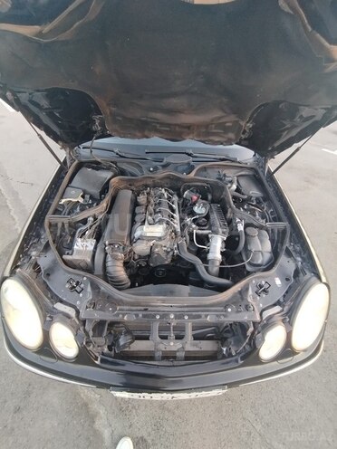 Mercedes E 220 2003, 355,000 km - 2.2 л - Salyan