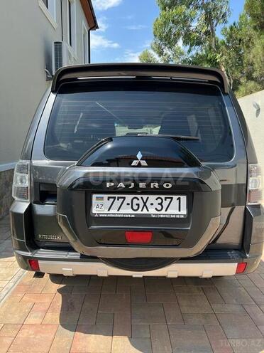 Mitsubishi Pajero 2015, 174,000 km - 3.0 л - Bakı