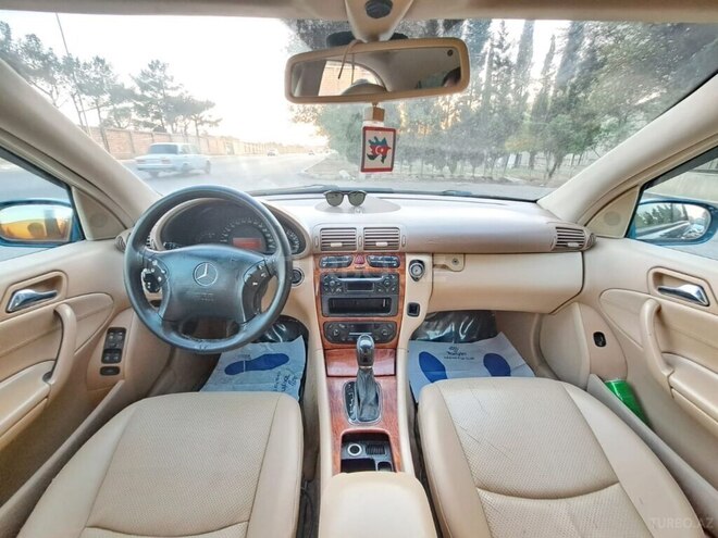 Mercedes C 240 2002, 283,000 km - 2.4 l - Bakı