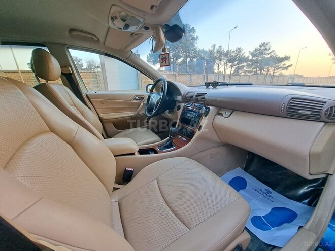 Mercedes C 240 2002, 283,000 km - 2.4 l - Bakı