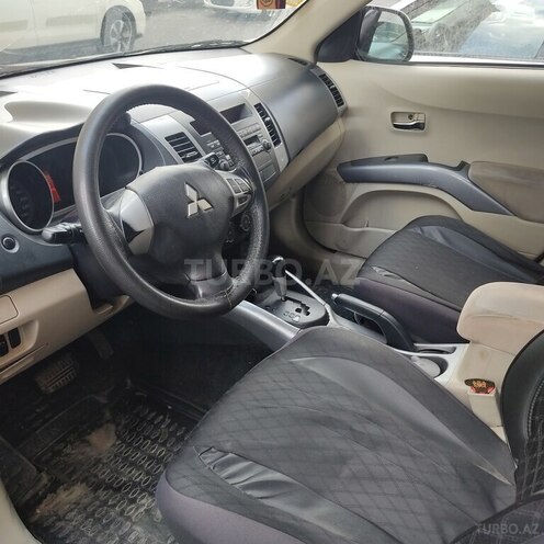 Mitsubishi Outlander 2008, 435,000 km - 2.4 л - Bakı