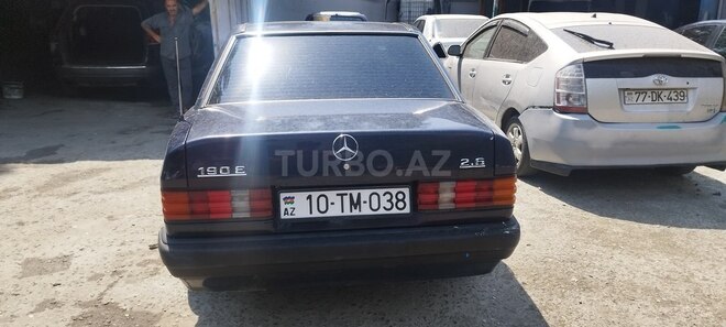 Mercedes 190 1992, 131,135 km - 2.6 л - Bakı