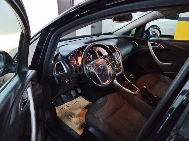 Opel Astra 2010, 260,000 km - 1.7 л - Gəncə