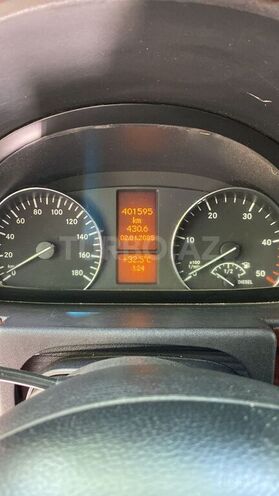 Mercedes Sprinter 518 2010, 412,356 km - 3.0 l - Quba