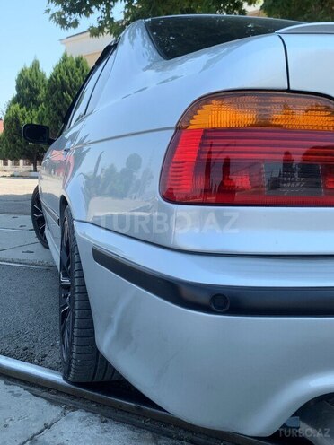 BMW 528 1999, 387,000 km - 2.8 l - Gəncə