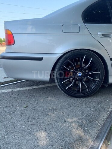 BMW 528 1999, 387,000 km - 2.8 l - Gəncə