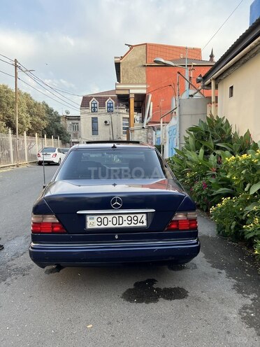 Mercedes E 220 1994, 280,000 km - 2.2 l - Bakı