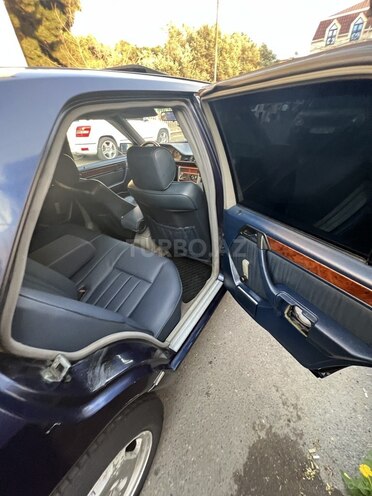Mercedes E 220 1994, 280,000 km - 2.2 l - Bakı