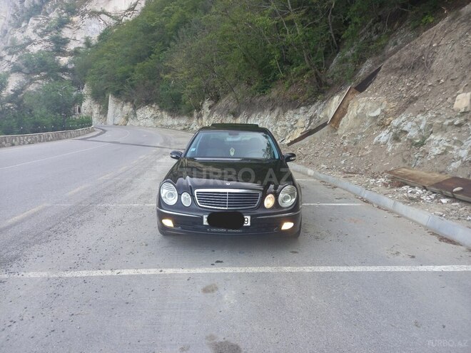Mercedes E 220 2003, 319,725 km - 2.2 l - Bakı