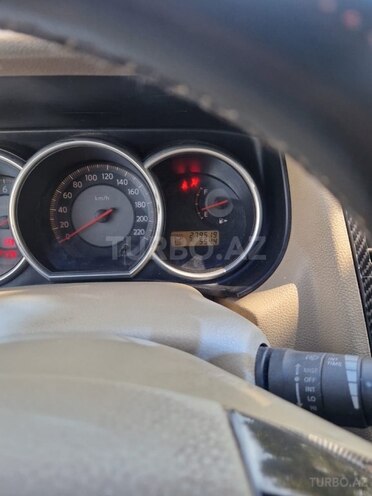 Nissan Tiida 2008, 279,519 km - 1.6 l - Naxçıvan