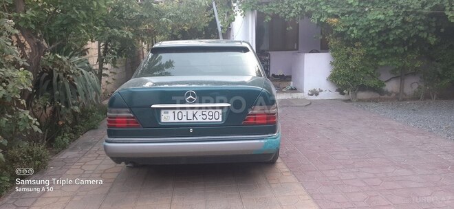 Mercedes E 200 1994, 597,000 km - 2.0 l - Beyləqan