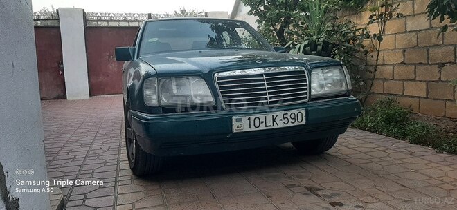 Mercedes E 200 1994, 597,000 km - 2.0 l - Beyləqan