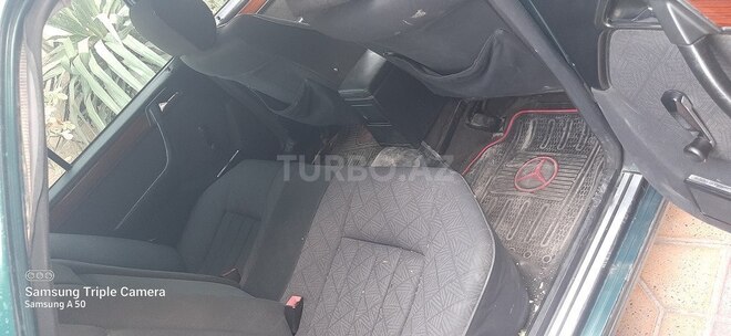 Mercedes E 200 1994, 597,000 km - 2.0 l - Beyləqan