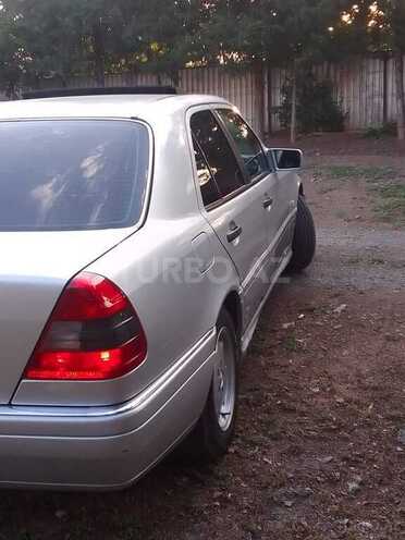 Mercedes C 280 1995, 329,989 km - 2.8 l - Masallı