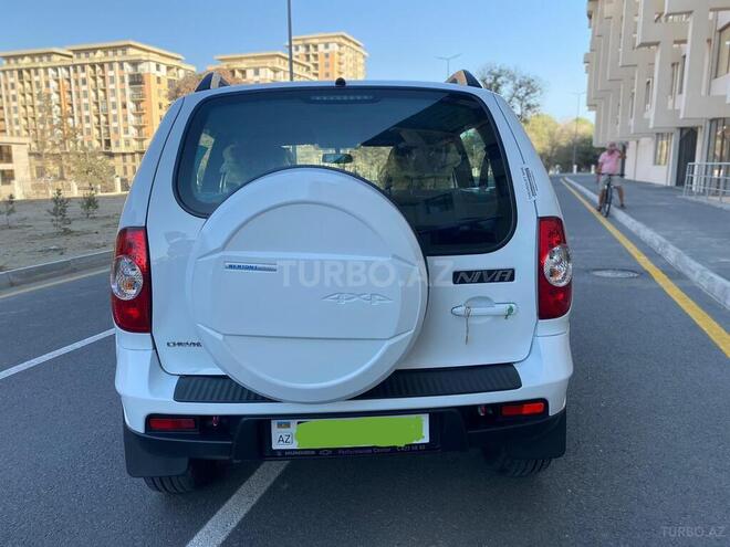 Chevrolet Niva 2018, 10,900 km - 1.7 l - Xırdalan