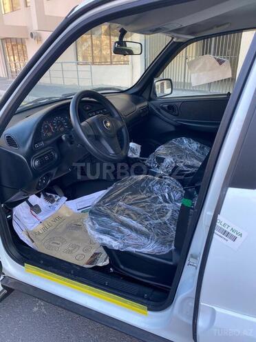 Chevrolet Niva 2018, 10,900 km - 1.7 l - Xırdalan