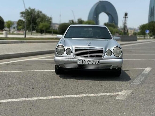 Mercedes E 220 1998, 211,325 km - 2.2 l - Bakı