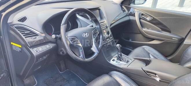 Hyundai Grandeur 2015, 240,000 km - 2.2 l - Bakı