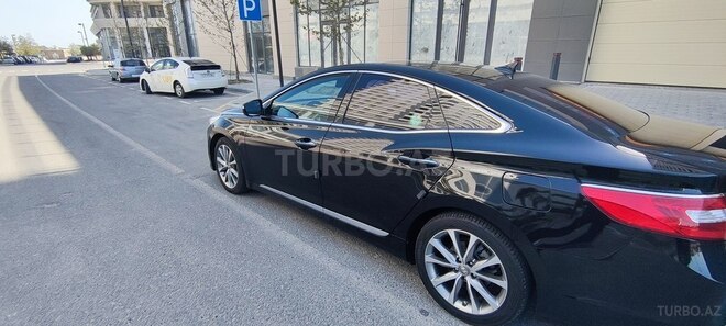 Hyundai Grandeur 2015, 240,000 km - 2.2 l - Bakı