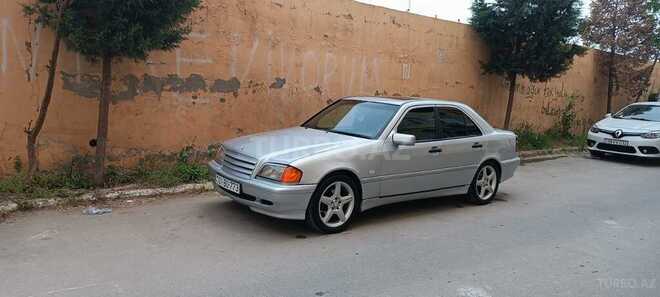 Mercedes C 200 1998, 260,000 km - 2.0 l - Bakı