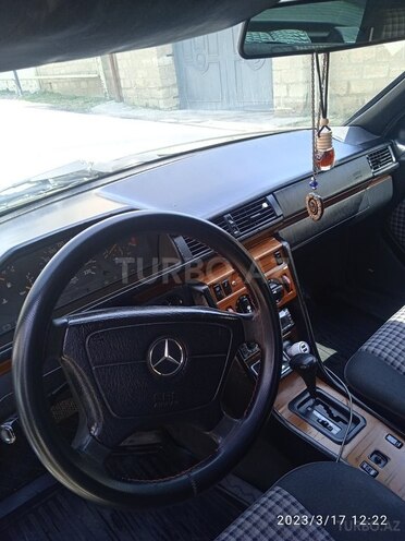 Mercedes E 220 1993, 478,152 km - 2.2 l - Bakı