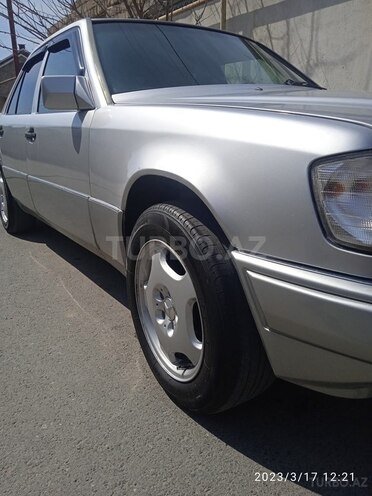 Mercedes E 220 1993, 478,152 km - 2.2 l - Bakı