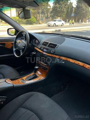 Mercedes E 220 2006, 318,000 km - 2.2 l - Bakı