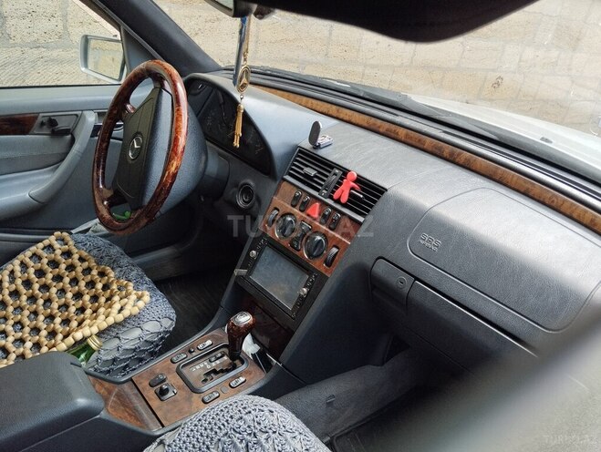 Mercedes C 230 1999, 257,000 km - 2.3 l - Şamaxı
