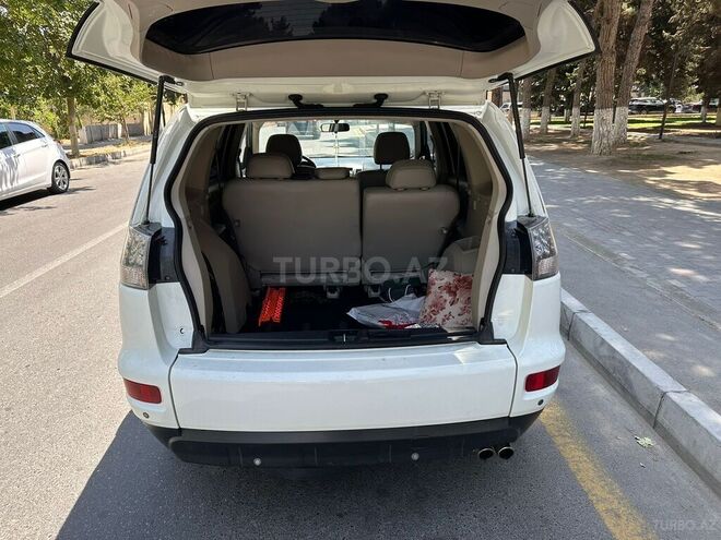 Mitsubishi Outlander 2011, 186,000 km - 3.0 l - Bakı