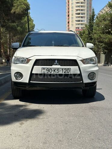 Mitsubishi Outlander 2011, 186,000 km - 3.0 l - Bakı