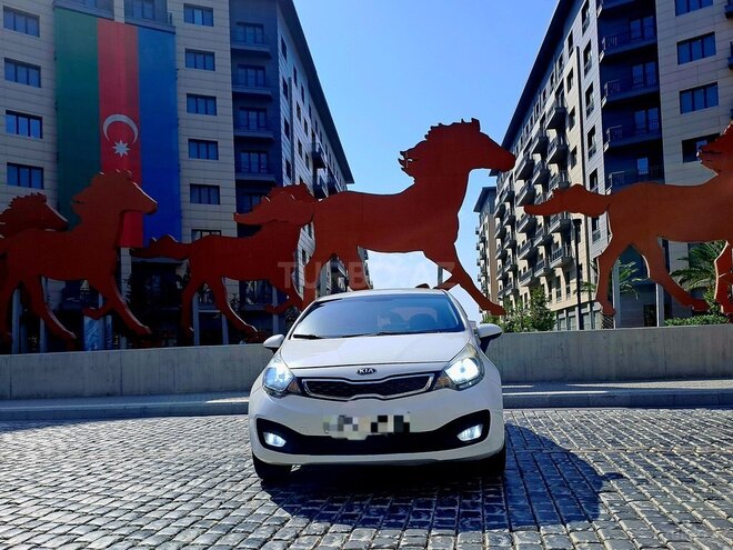 Kia Rio 2015, 195,000 km - 1.4 l - Bakı