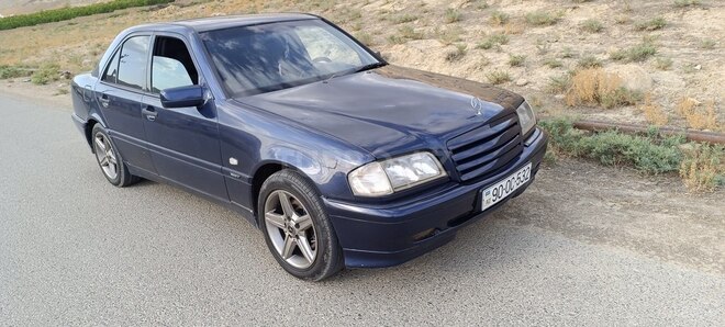 Mercedes C 240 2000, 403,123 km - 2.4 l - Bakı