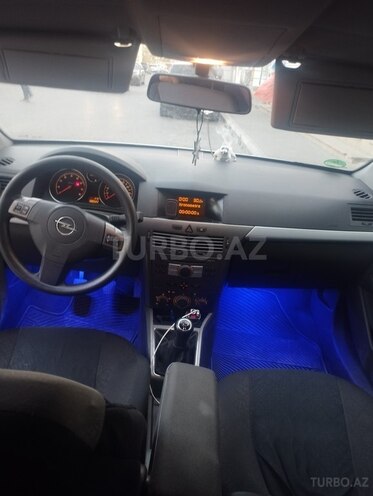 Opel Astra 2005, 192,000 km - 1.4 l - Bakı