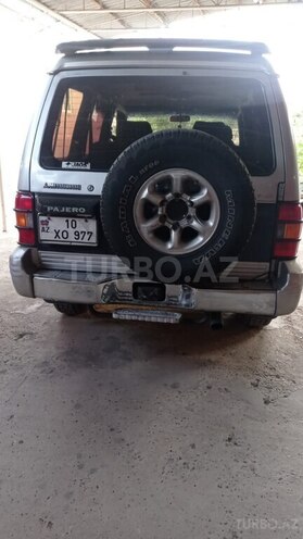 Mitsubishi Pajero 1995, 430,000 km - 2.8 l - Şirvan