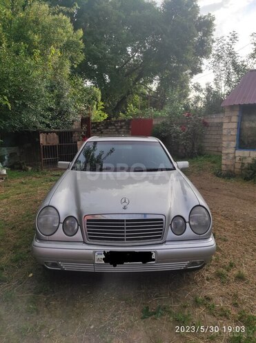Mercedes E 240 1998, 338,354 km - 2.4 л - Masallı