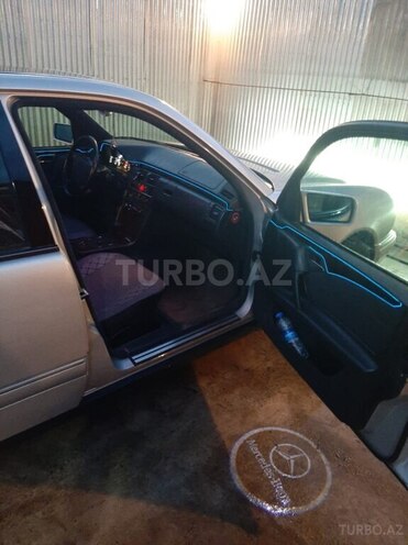 Mercedes E 240 1998, 338,354 km - 2.4 л - Masallı