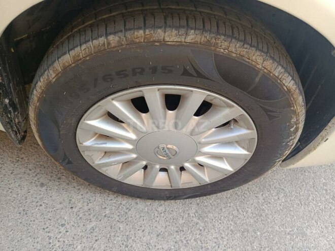 Nissan Sunny 2006, 325,000 km - 1.6 l - Bakı