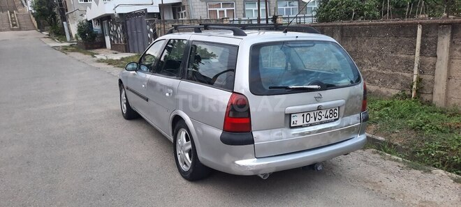 Opel Vectra 1998, 253,563 km - 2.0 л - Qusar