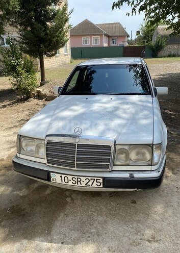 Mercedes E 200 1990, 441,218 km - 2.0 l - Masallı