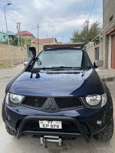 Mitsubishi L200 2014, 298,000 km - 2.5 л - Bakı
