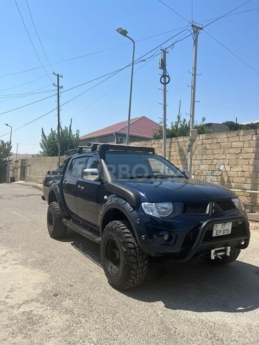 Mitsubishi L200 2014, 298,000 km - 2.5 л - Bakı