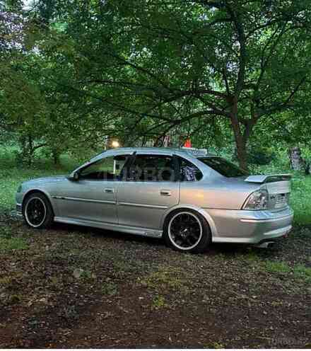 Opel Vectra 2001, 250,000 km - 1.8 l - Gəncə