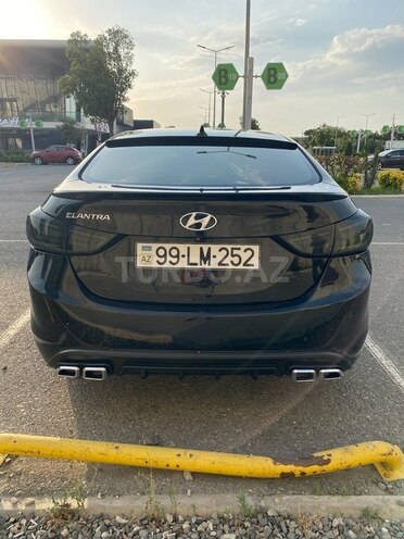 Hyundai Elantra 2015, 231,746 km - 1.8 l - Bakı