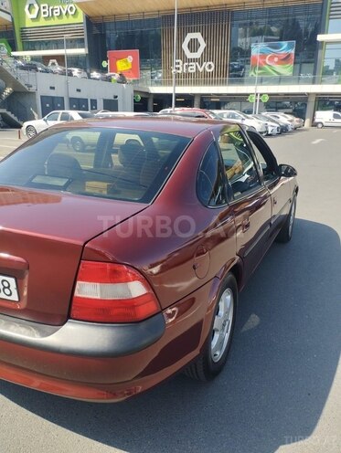 Opel Vectra 1996, 260,000 km - 2.0 l - Bakı