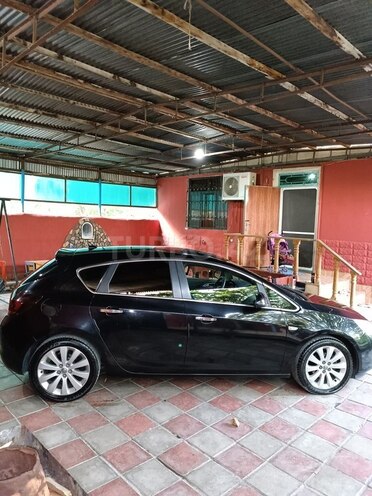 Opel Astra 2012, 330,000 km - 1.3 l - Bərdə