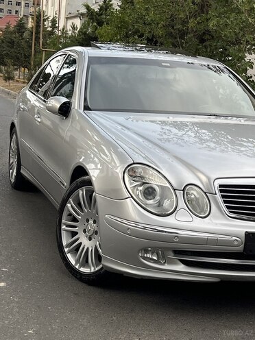 Mercedes E 320 2003, 296,000 km - 3.2 l - Bakı