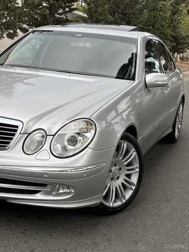 Mercedes E 320 2003, 296,000 km - 3.2 l - Bakı
